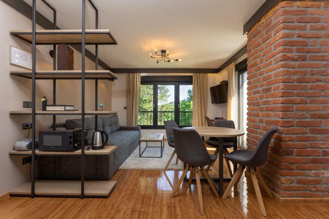 Pampas Apartments Mreznica Duga Resa Εξωτερικό φωτογραφία
