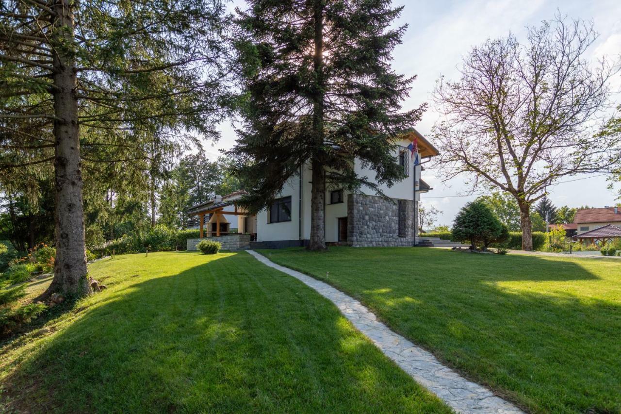 Pampas Apartments Mreznica Duga Resa Εξωτερικό φωτογραφία